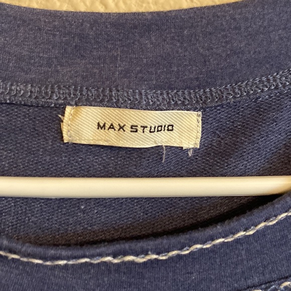 Max Studio dress with kangaroo pouch size small - Picture 3 of 5